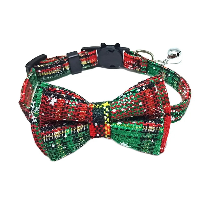 Plaid Christmas Breakaway Cat Collar with Bow Tie & Bell – Adjustable Holiday Pet Collar for Cats & Small Dogs