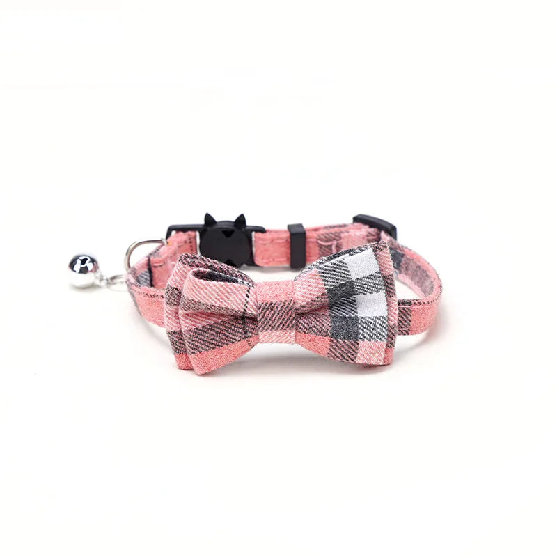 Plaid Christmas Breakaway Cat Collar with Bow Tie & Bell – Adjustable Holiday Pet Collar for Cats & Small Dogs